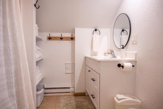 W1620 Cliff House Road, Lyndon Station, WI 53944