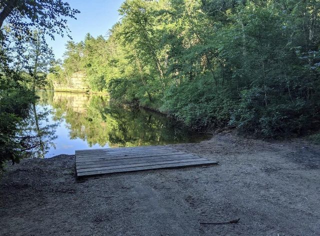 W1620 Cliff House Road, Lyndon Station, WI 53944