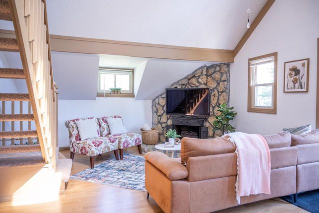 W1620 Cliff House Road, Lyndon Station, WI 53944