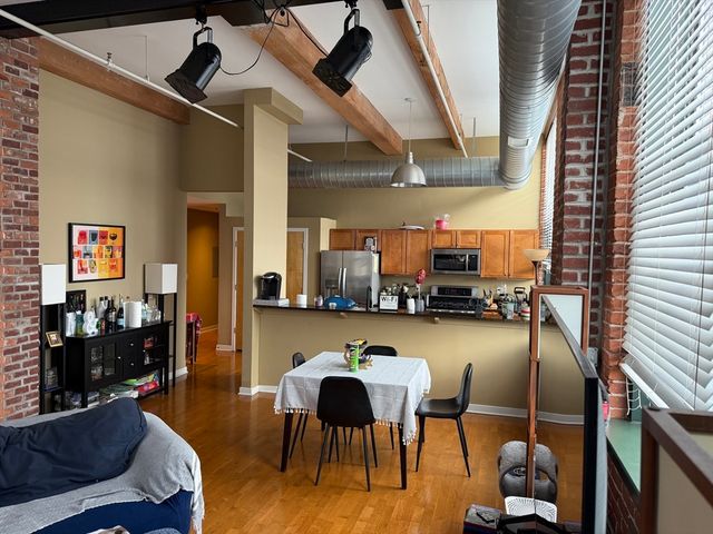 160 Fremont Street 209, Worcester, MA 01603