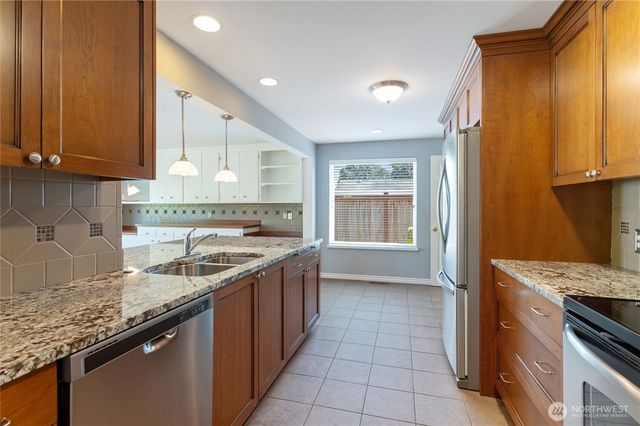 1845 N Highland Street, Tacoma, WA 98406