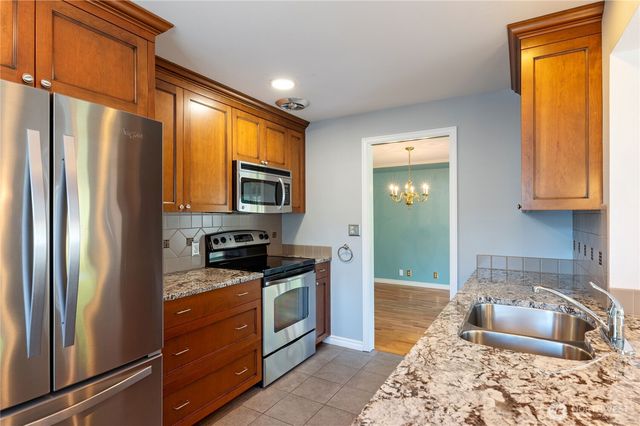 1845 N Highland Street, Tacoma, WA 98406