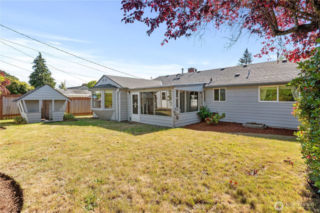 1845 N Highland Street, Tacoma, WA 98406