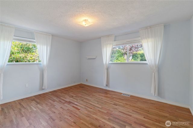 1845 N Highland Street, Tacoma, WA 98406