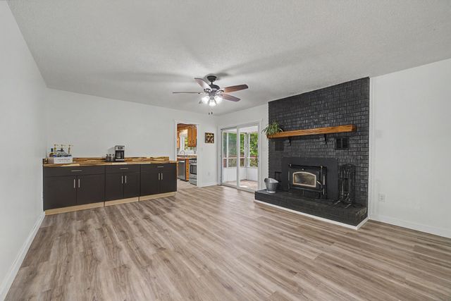 276 Pumpkin Ridge Rd, Dover, TN 37058