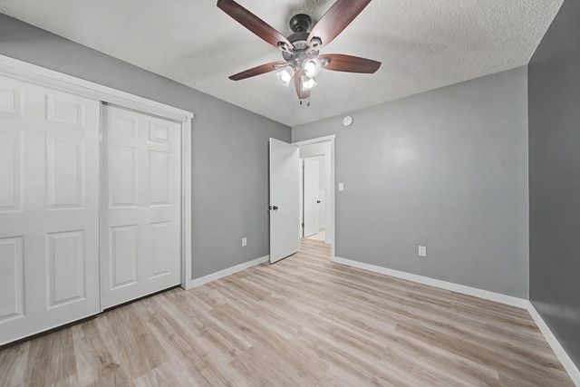 276 Pumpkin Ridge Rd, Dover, TN 37058
