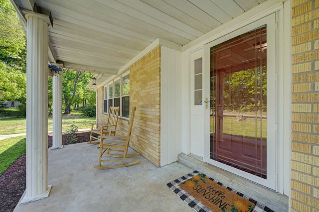276 Pumpkin Ridge Rd, Dover, TN 37058