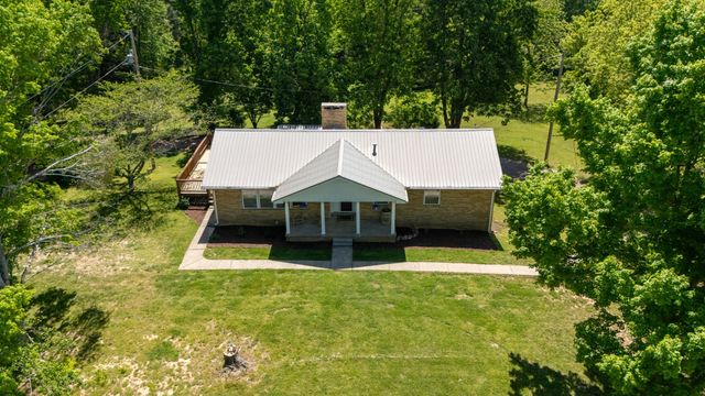 276 Pumpkin Ridge Rd, Dover, TN 37058