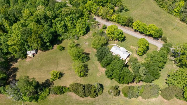 276 Pumpkin Ridge Rd, Dover, TN 37058
