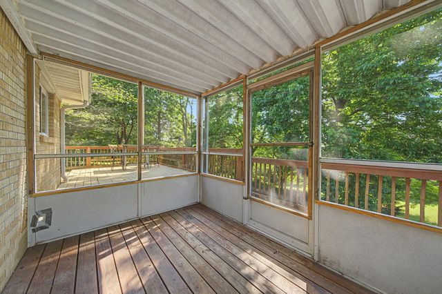 276 Pumpkin Ridge Rd, Dover, TN 37058