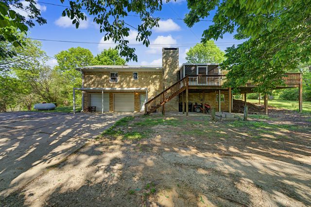 276 Pumpkin Ridge Rd, Dover, TN 37058