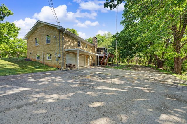 276 Pumpkin Ridge Rd, Dover, TN 37058