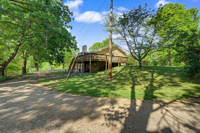 276 Pumpkin Ridge Rd, Dover, TN 37058