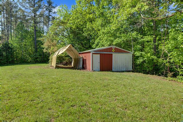 276 Pumpkin Ridge Rd, Dover, TN 37058