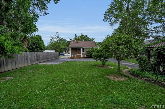 1904 Union Road, West Seneca, NY 14224