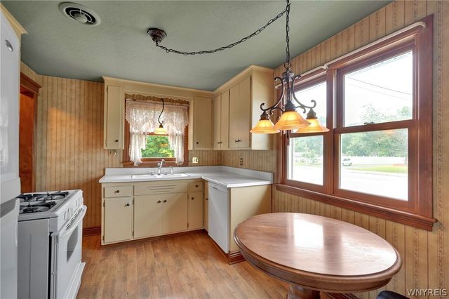 1904 Union Road, West Seneca, NY 14224