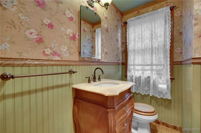 1904 Union Road, West Seneca, NY 14224