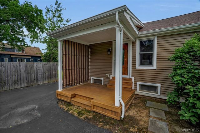 1904 Union Road, West Seneca, NY 14224