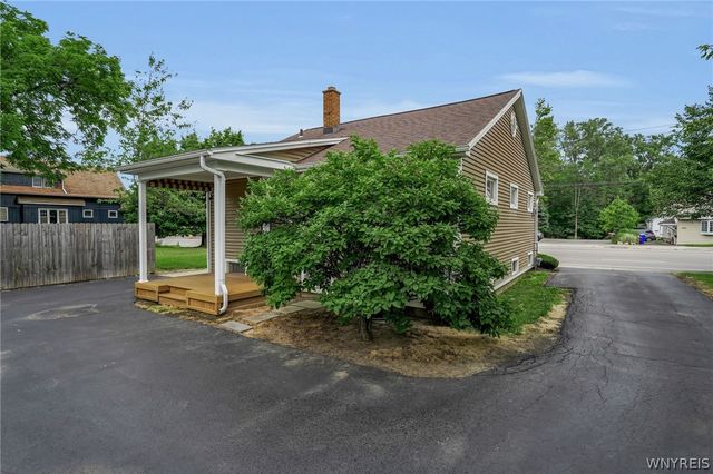 1904 Union Road, West Seneca, NY 14224