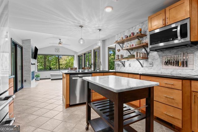 1705 Nordic Trace, Marietta, GA 30068