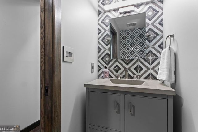 1705 Nordic Trace, Marietta, GA 30068