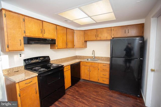 65 VILLANOVA CT, Sicklerville, NJ 08081