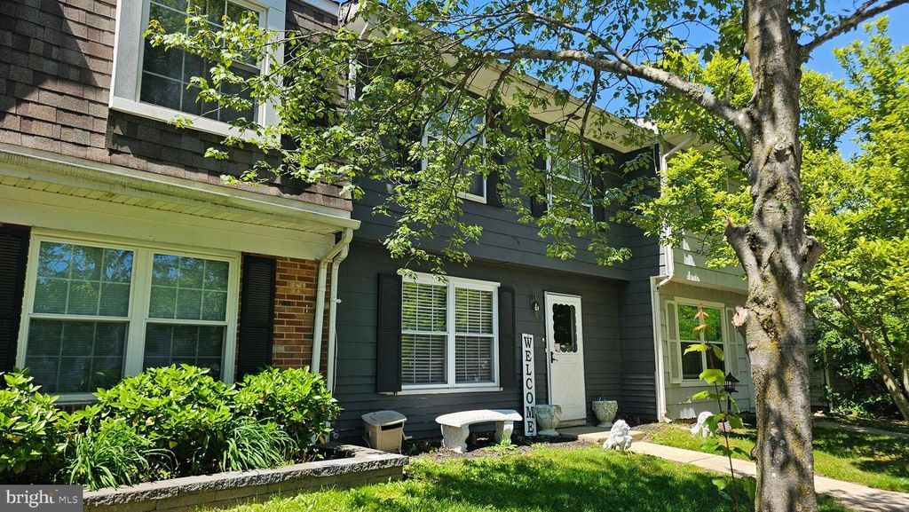 65 VILLANOVA CT, Sicklerville, NJ 08081