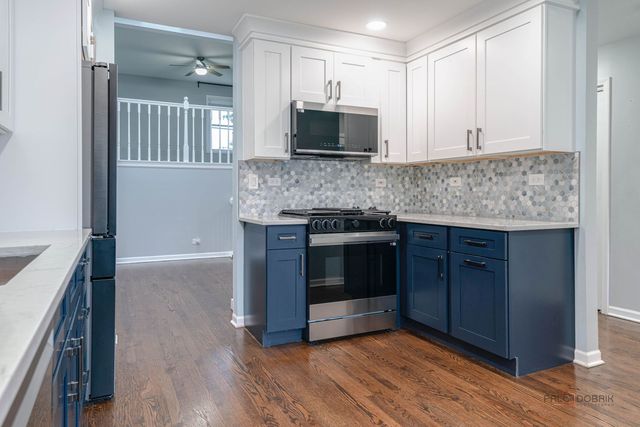 223 Delia Drive, Wauconda, IL 60084