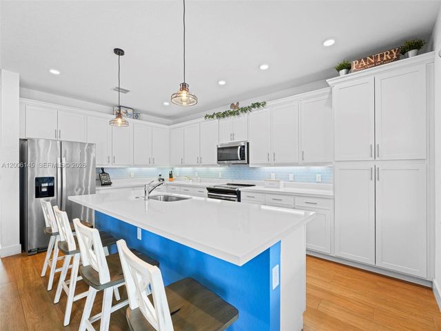 1942 SW 145th Ave, Miami, FL 33175