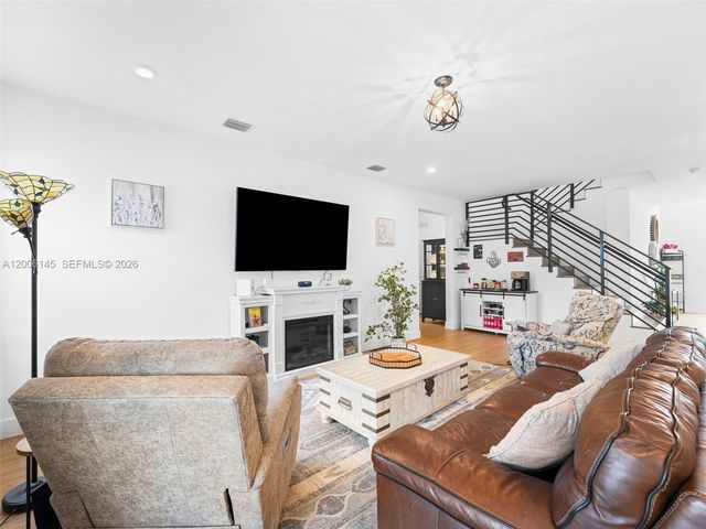 1942 SW 145th Ave, Miami, FL 33175