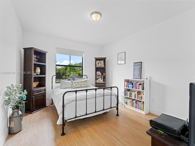 1942 SW 145th Ave, Miami, FL 33175