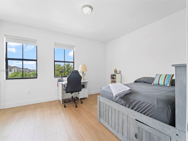 1942 SW 145th Ave, Miami, FL 33175