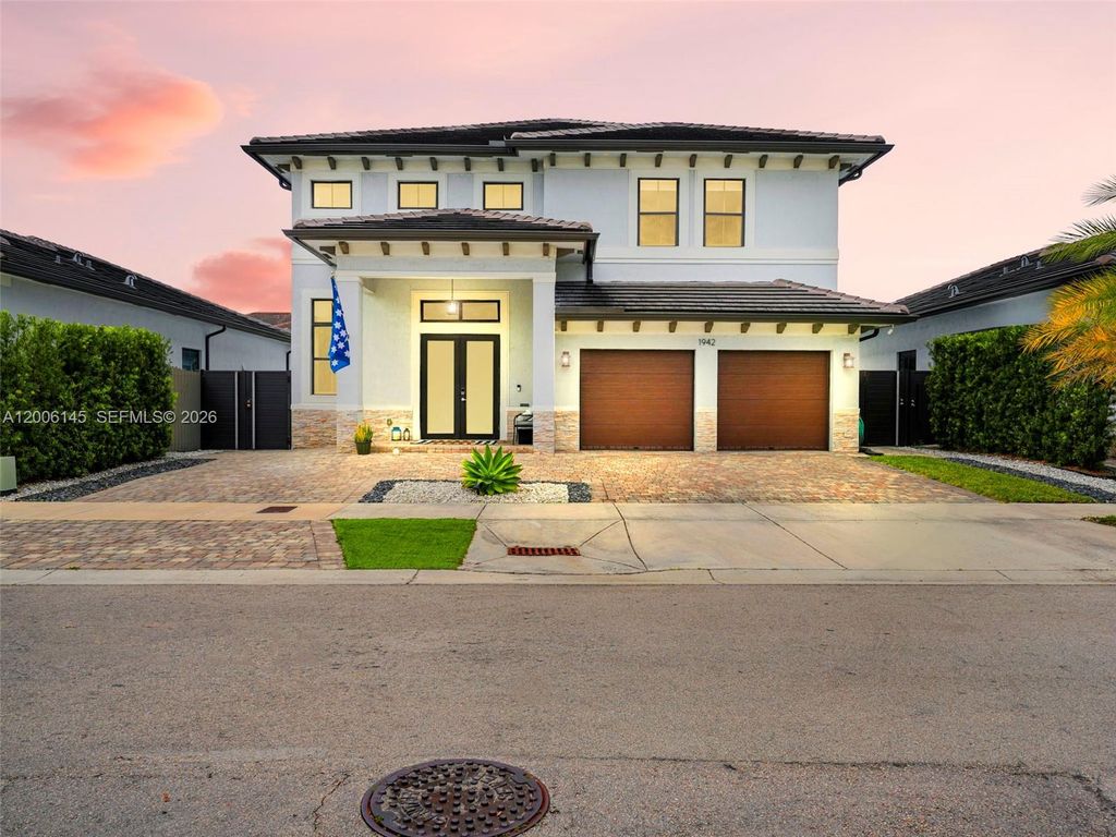 1942 SW 145th Ave, Miami, FL 33175