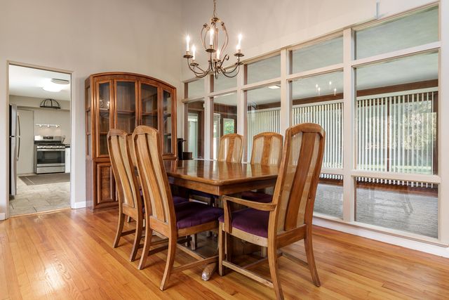 1825 Edgebrook Drive, Rockford, IL 61107