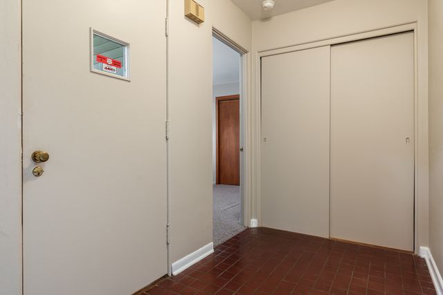 1825 Edgebrook Drive, Rockford, IL 61107