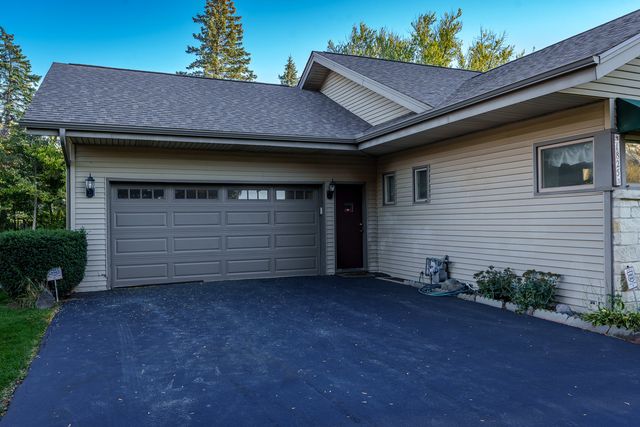 1825 Edgebrook Drive, Rockford, IL 61107