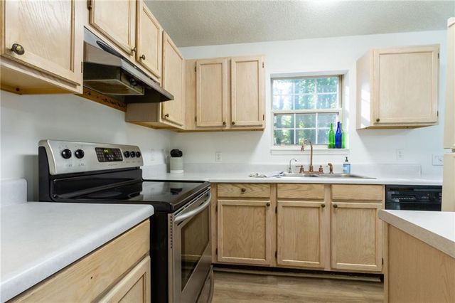 4908 Tarleton SW Drive, Lilburn, GA 30047
