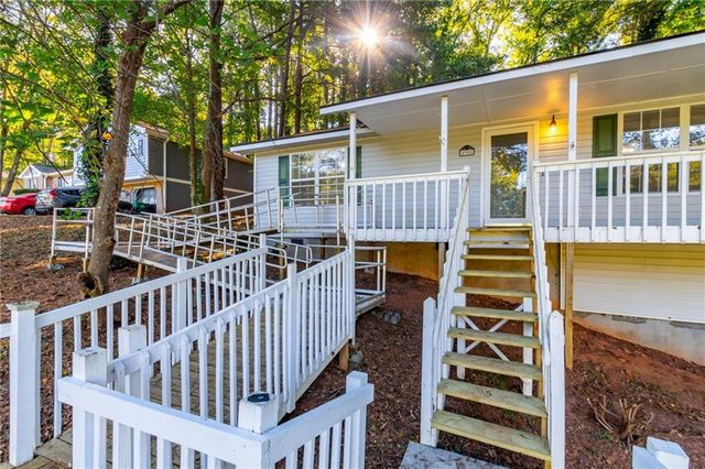 4908 Tarleton SW Drive, Lilburn, GA 30047