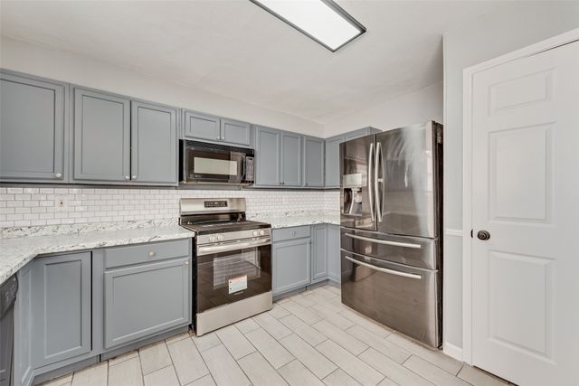 6415 Brownlee Lane, Arlington, TX 76018