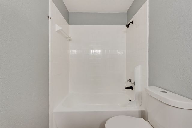 6415 Brownlee Lane, Arlington, TX 76018