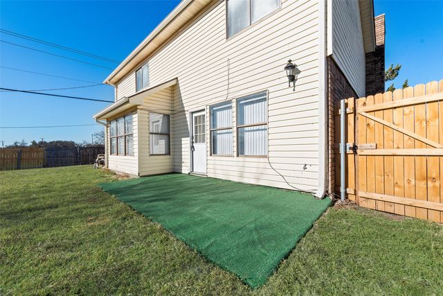 6415 Brownlee Lane, Arlington, TX 76018