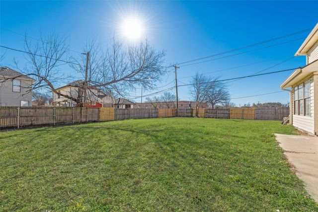 6415 Brownlee Lane, Arlington, TX 76018