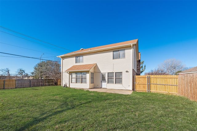 6415 Brownlee Lane, Arlington, TX 76018