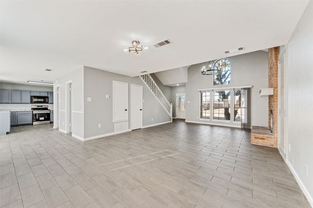 6415 Brownlee Lane, Arlington, TX 76018