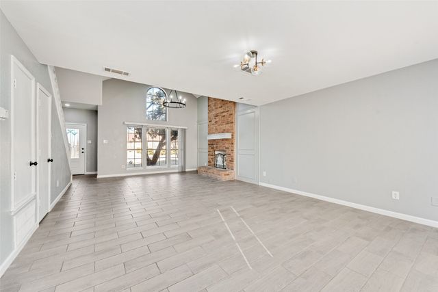 6415 Brownlee Lane, Arlington, TX 76018