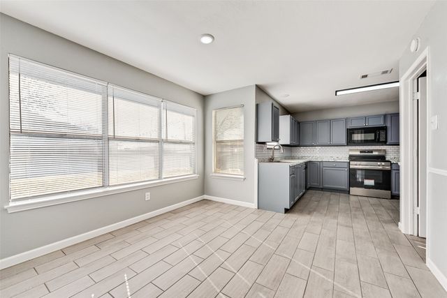 6415 Brownlee Lane, Arlington, TX 76018