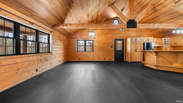 1764 Brown Station Road, Bedford, IN 47421