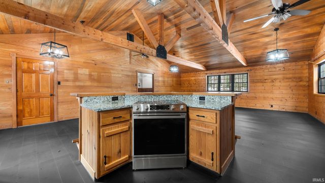 1764 Brown Station Road, Bedford, IN 47421