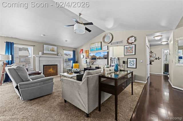 33231 Looney Drive, Rockwood, MI 48173