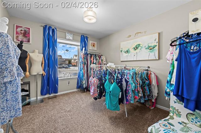 33231 Looney Drive, Rockwood, MI 48173